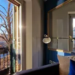 10' Piazza Erbe, Elegance In The Heart Of Verona