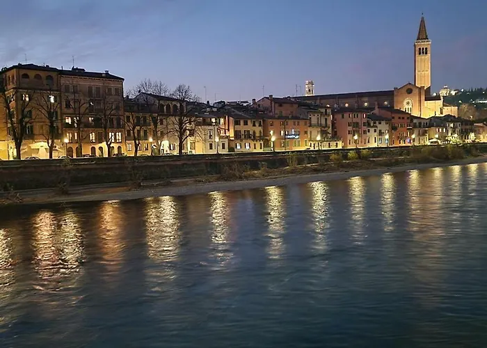 10' Piazza Erbe, Elegance In The Heart Of Апартаменты